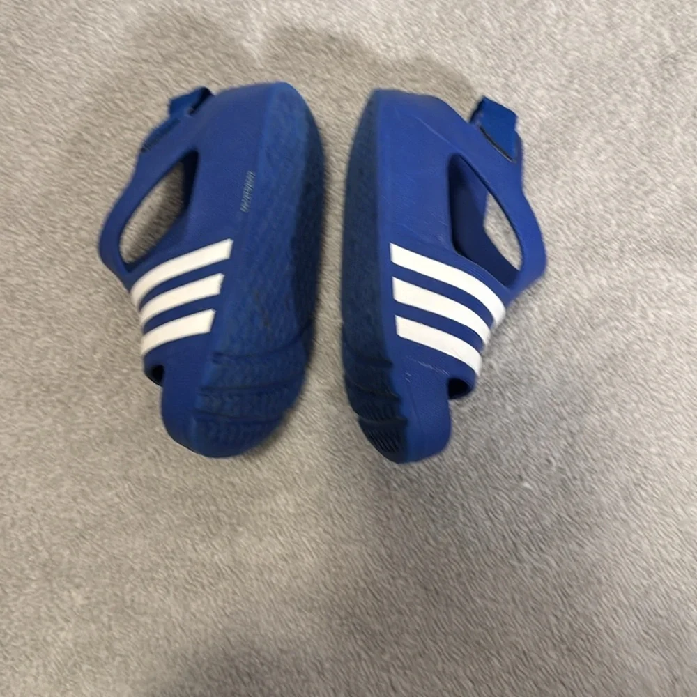Adidas Kids Blue Sandals size baby size 3 slip on white strips‎